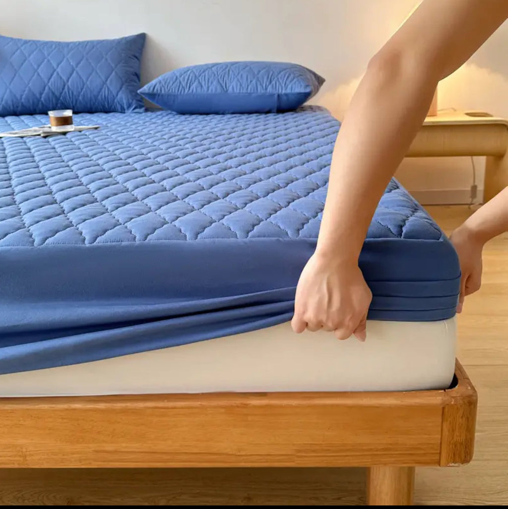 QUILTED WATERPROOF MATTRESS PROTECTOR