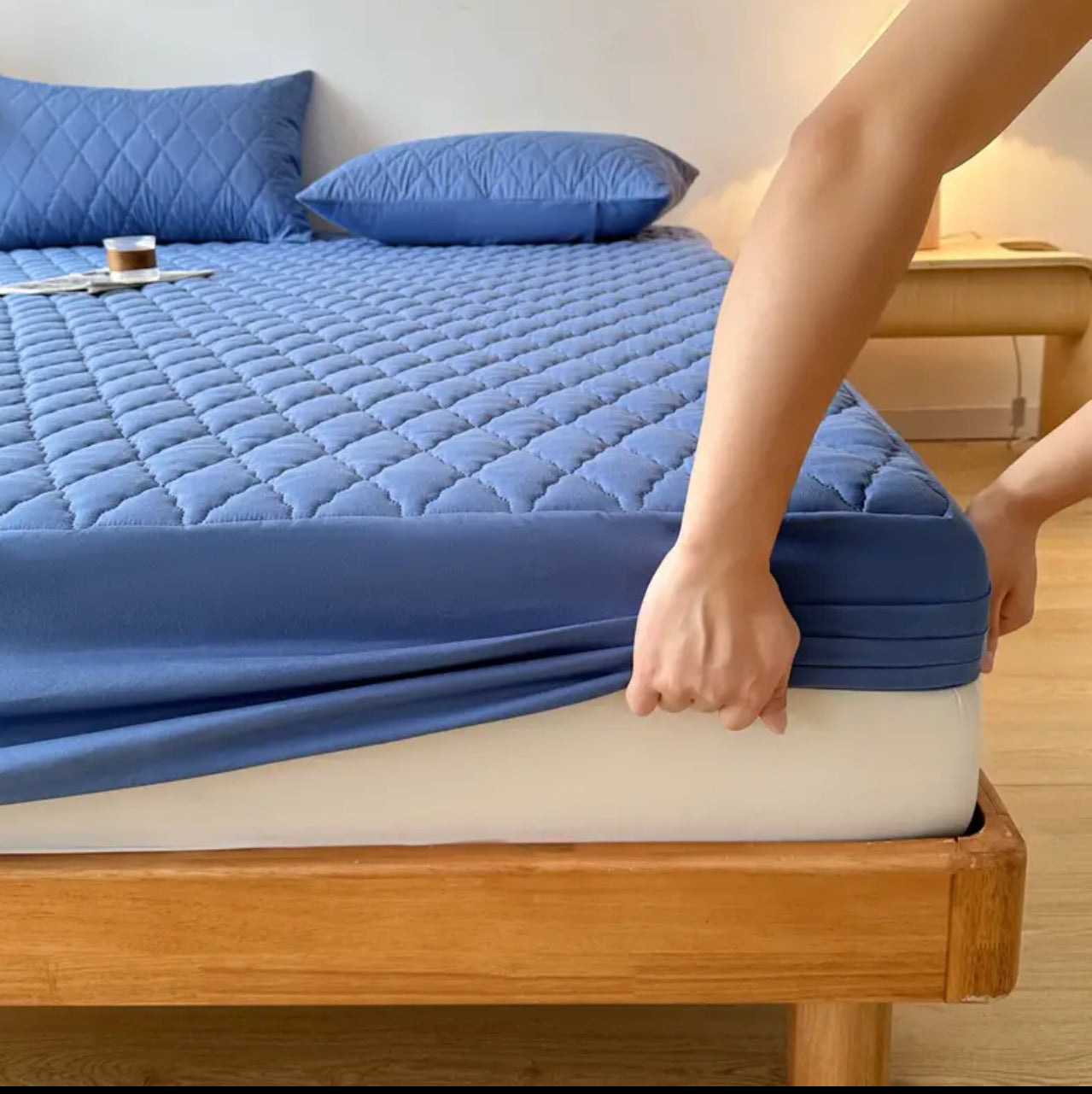 QUILTED WATERPROOF MATTRESS PROTECTOR