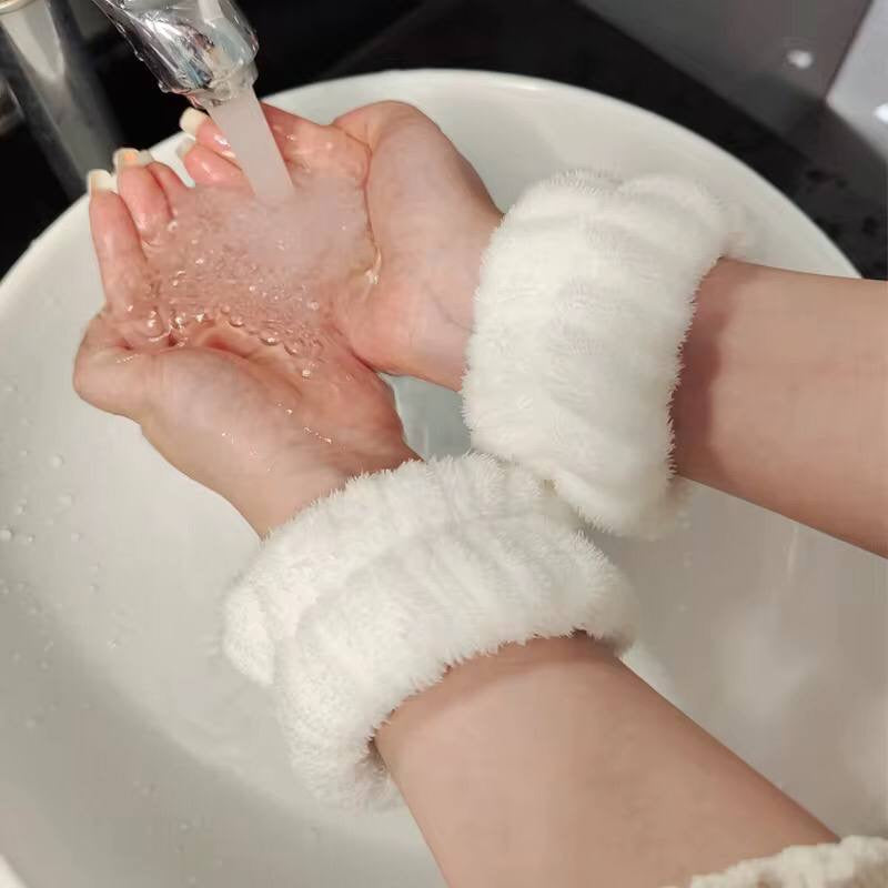 2pcs One Pair Wash Face and Wrist Band