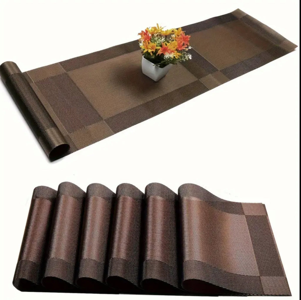 Table mats with runner