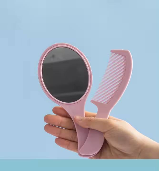 Hand mirror comb set