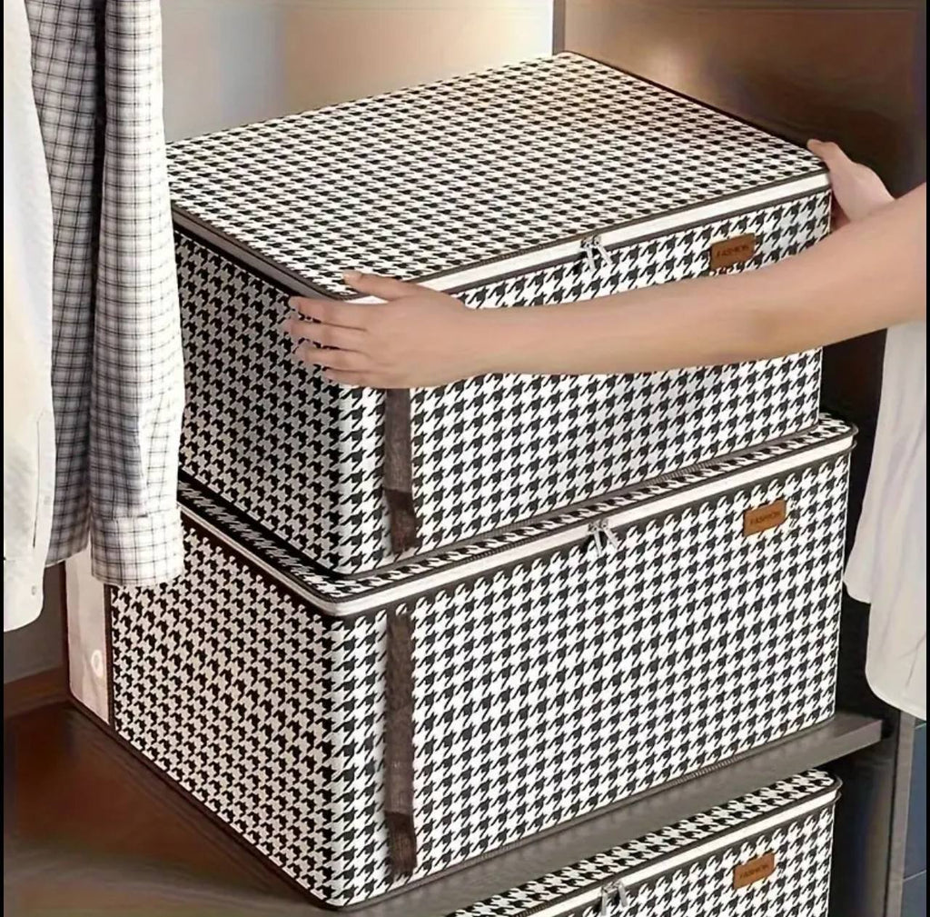 Quilt Duvet/Closet Organizer