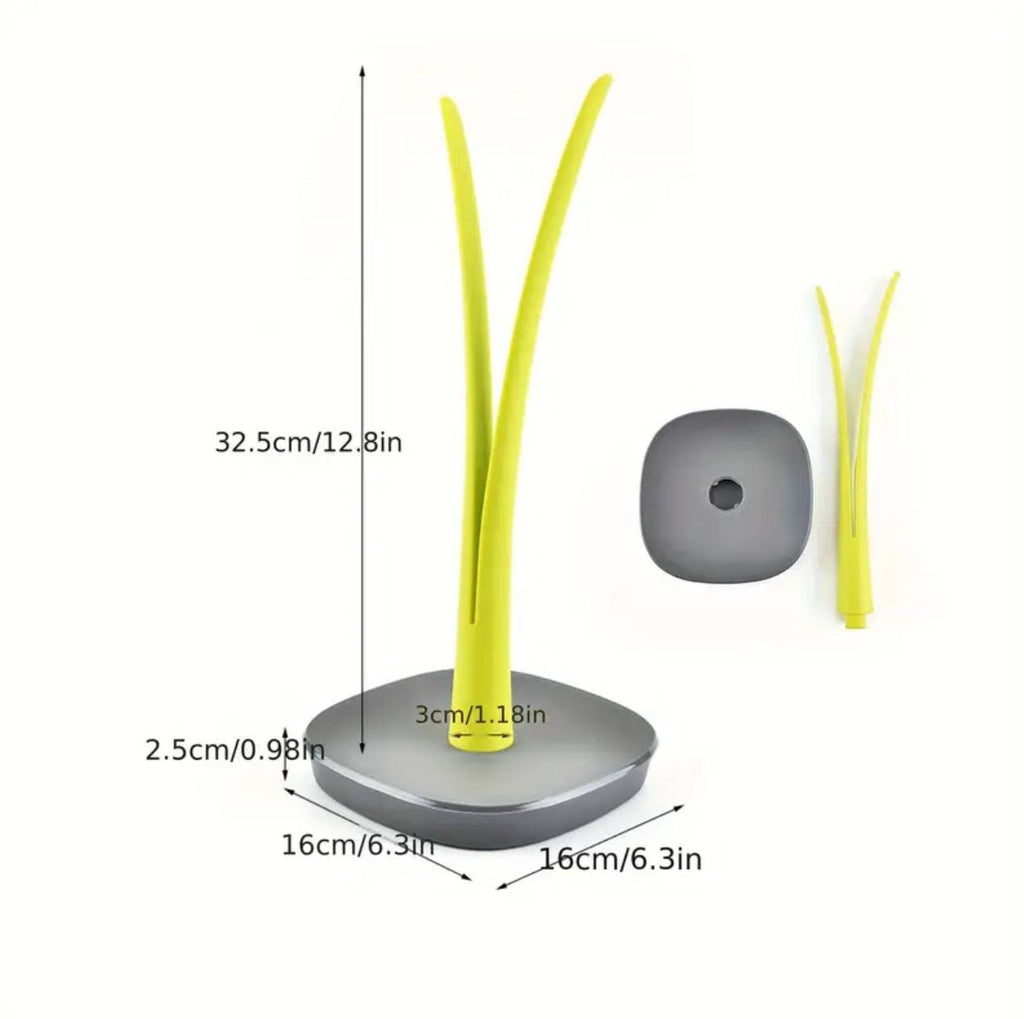Vertical paper towel holder