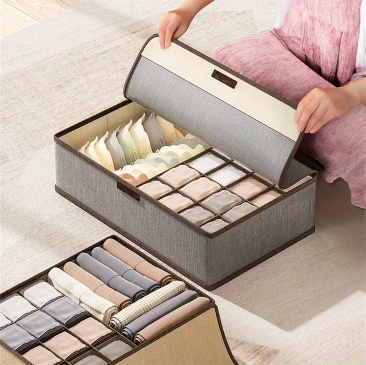 13-Grid Foldable Undergarment Organizer