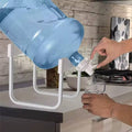 Metallic portable water dispenser