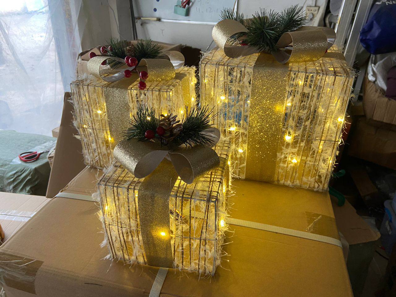 3Pc Set Snow Flocked Christmas Lighted Gift Boxes (Design B)