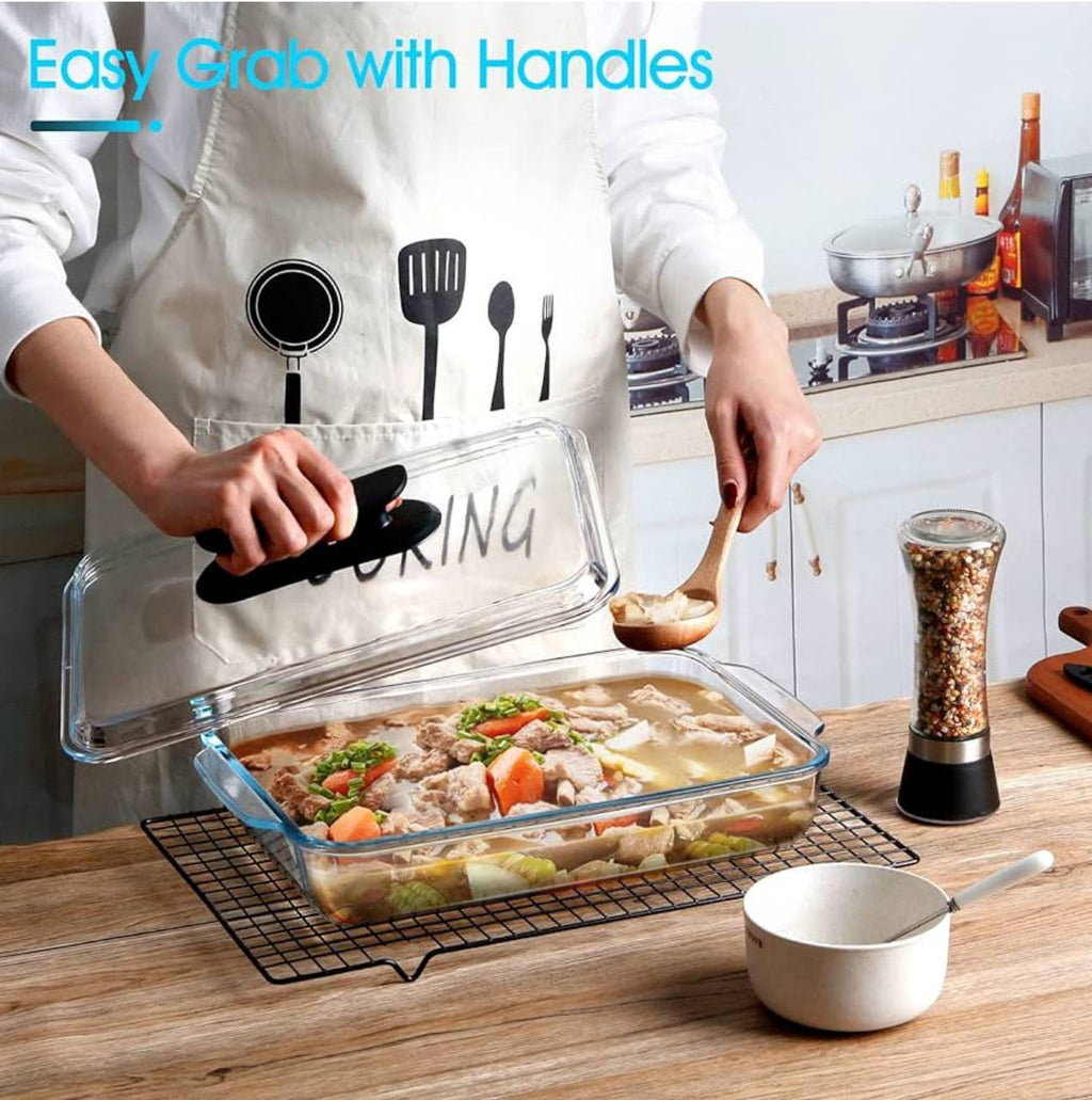 Casserole baking /storage tin with lid