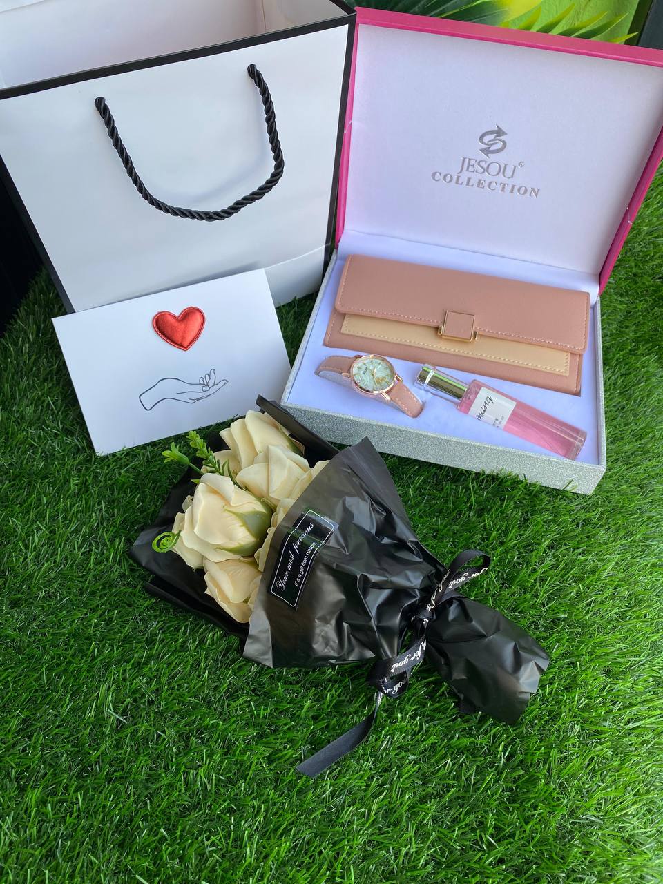 VALENTINES LADIES PERFUME SET