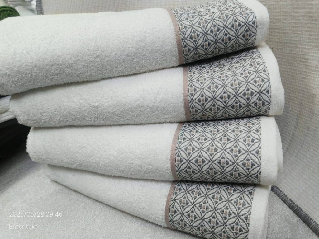 Cotton white towels