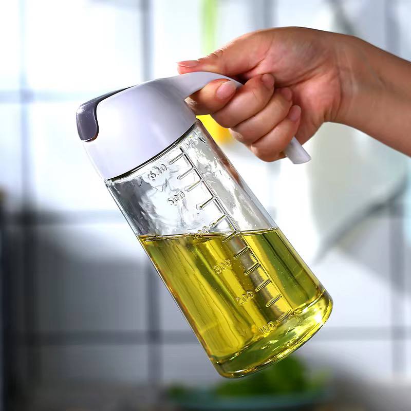 Oil can