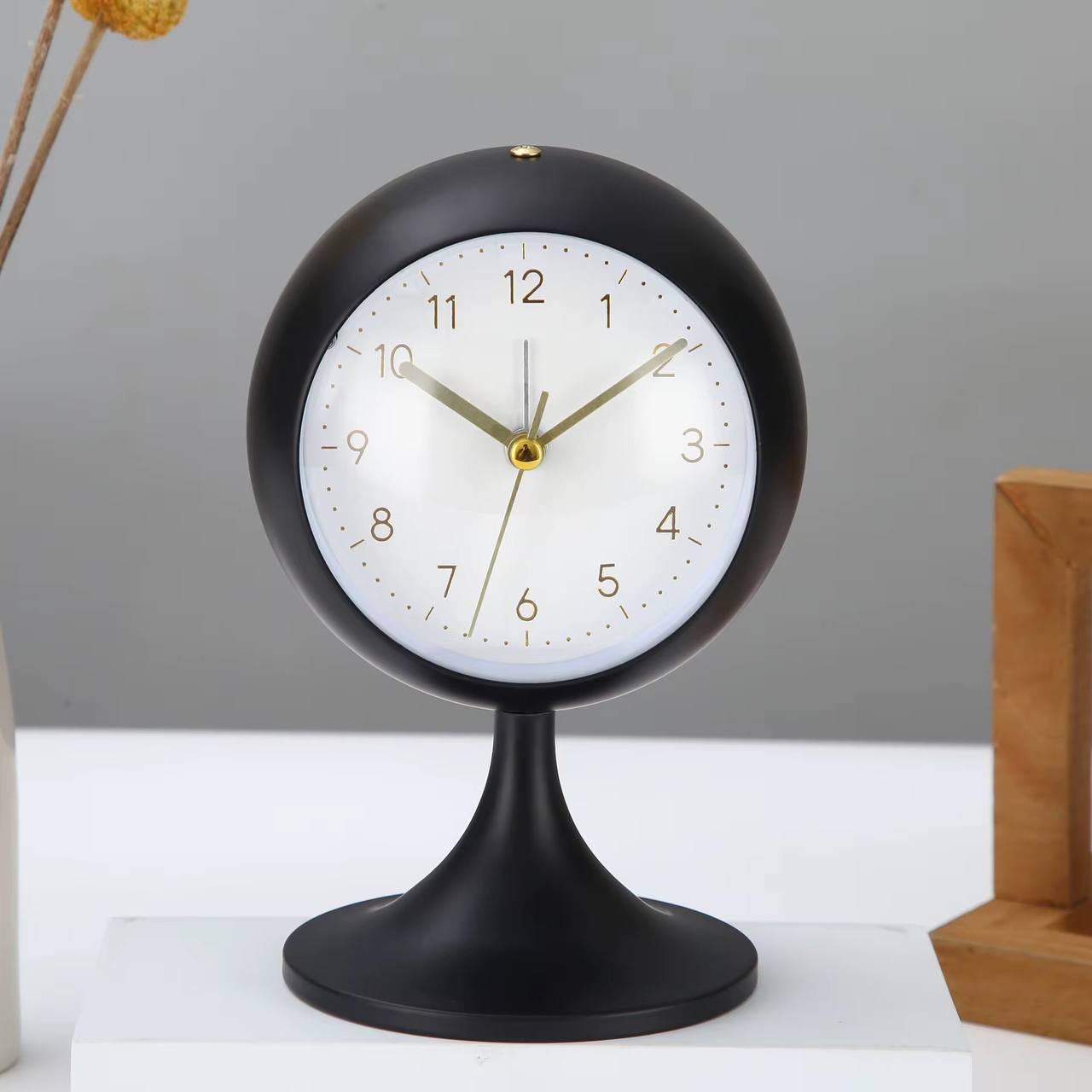 Room Decor: Table Clock Digital