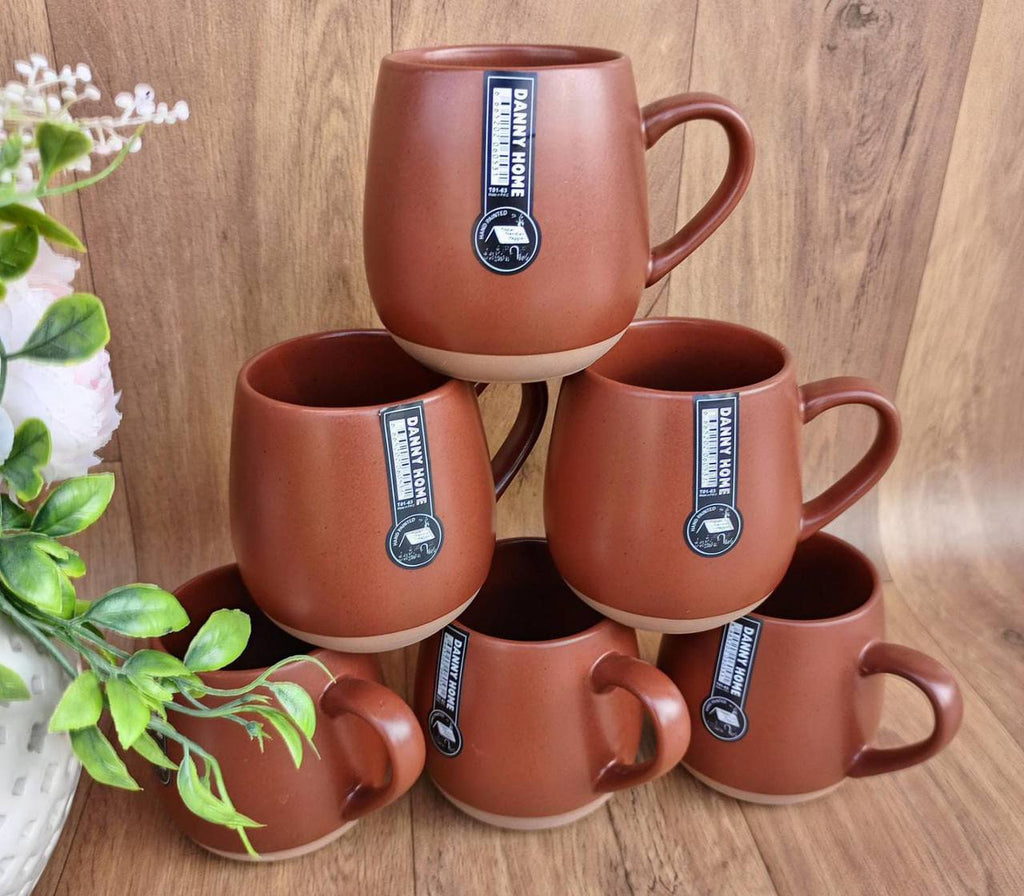 Classy mugs A set of 6 cups