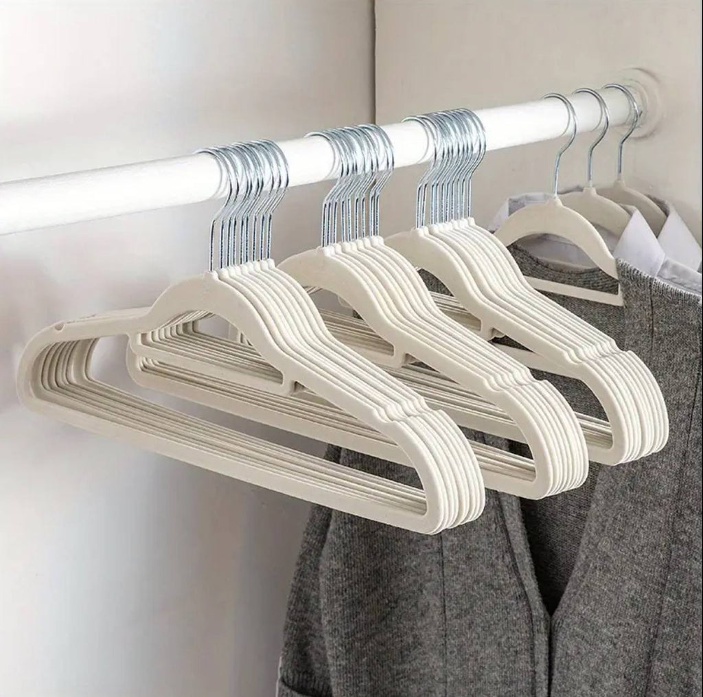 10pc velvet hangers