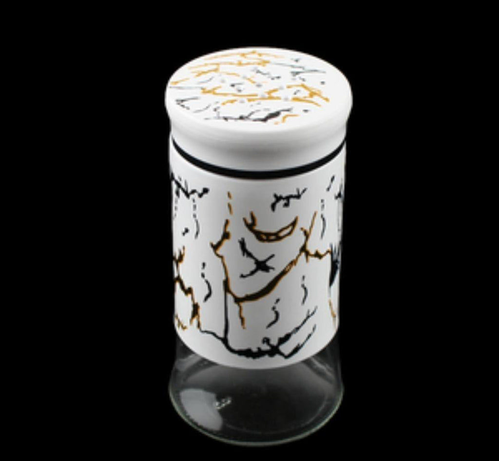 Seasoning Salt shaker now available in 4 colours