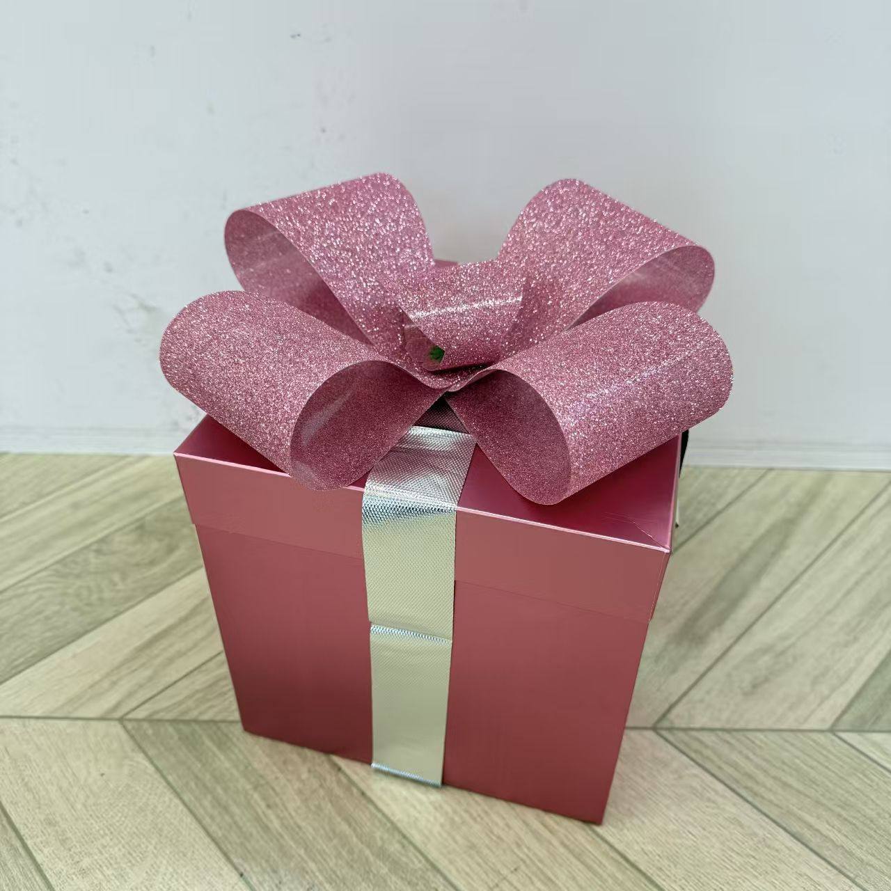 Luxury golden gift packaging / folding storage gift box with bow