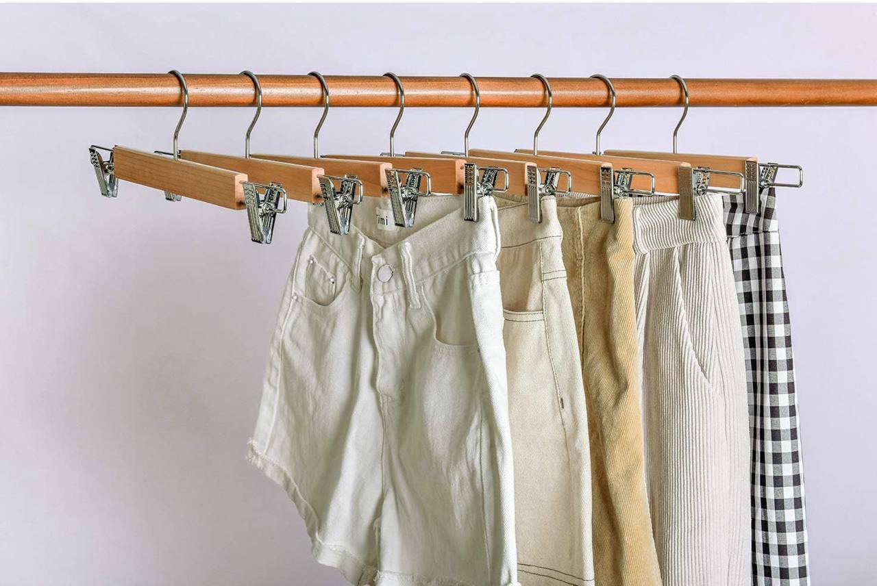 5pcs High Grade Natural Wooden Hangers Skirt Pants Hangers with Clips and 360å¡ Swivel Hook