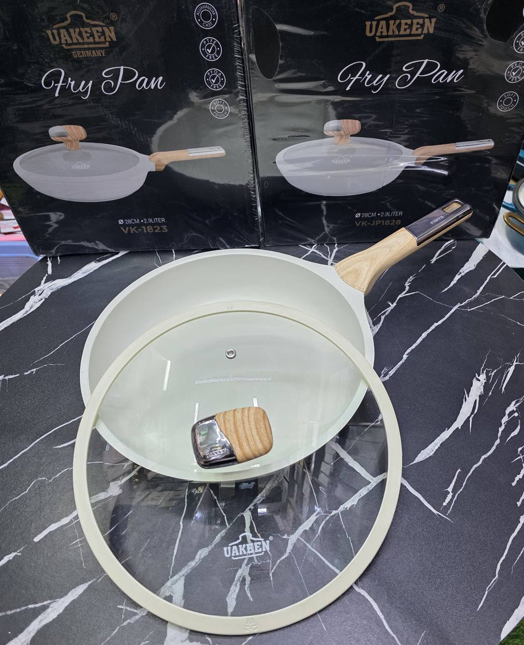 Premium Quality.
28cm Deep Fry Casserole Pan