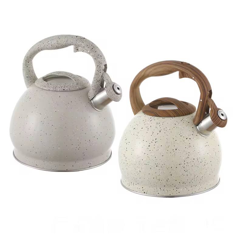 Whistling kettle