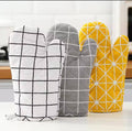 Oven gloves/mitten
Pair