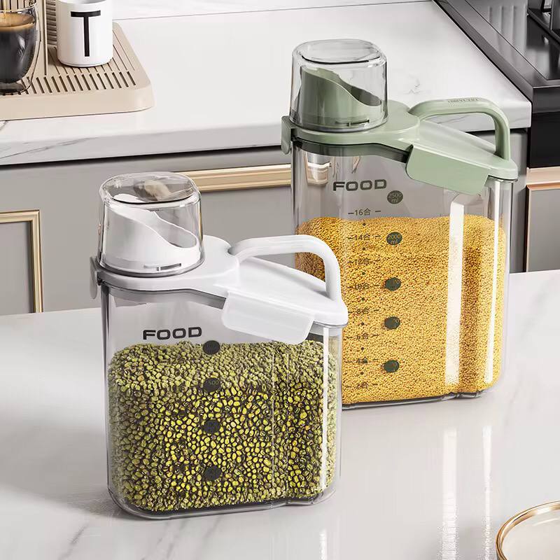 Storage containers with measuring cup