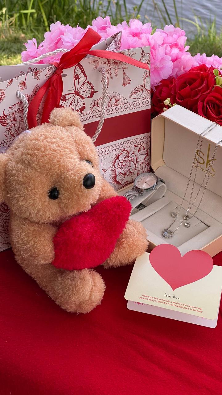 SK GIFT SET WITH BEAR/DOLL